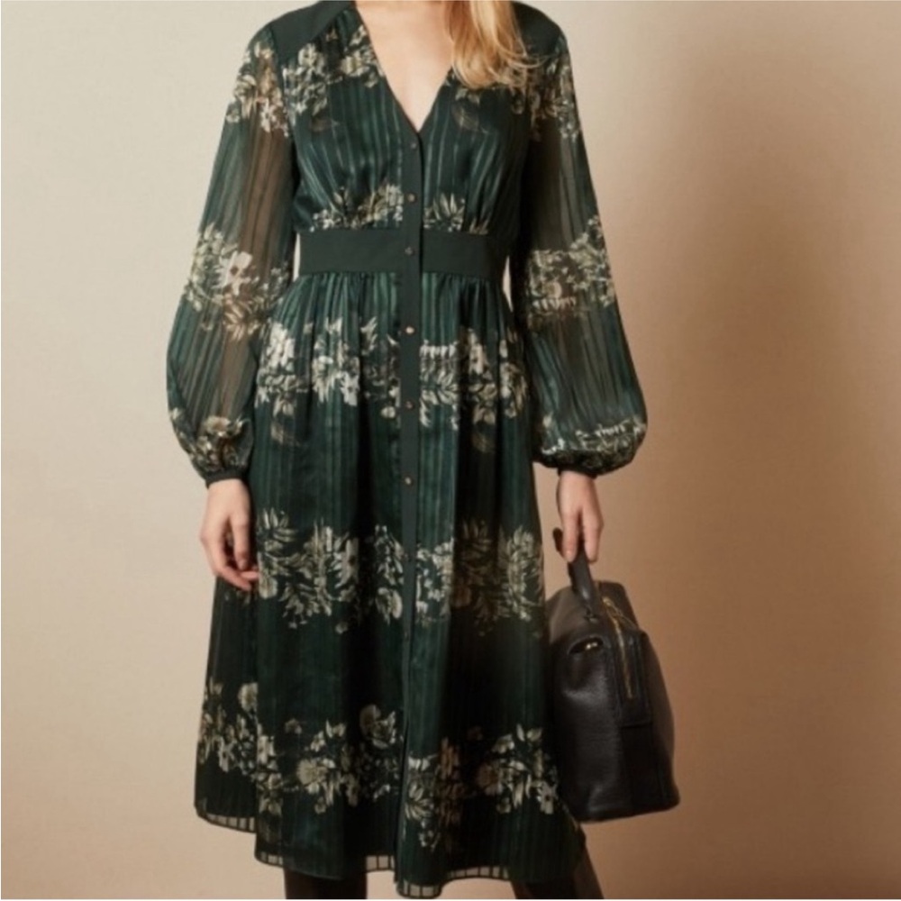 Ted Baker DELYLA
Meadow Sweep long sleeved midi dress